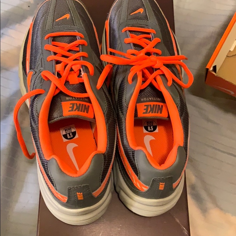 Nike Initiator